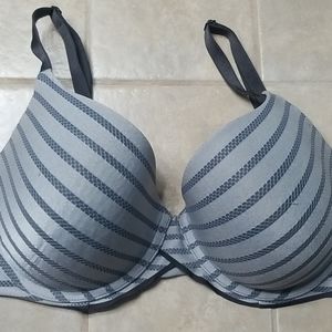 Victoria's Secret Uplift bra
